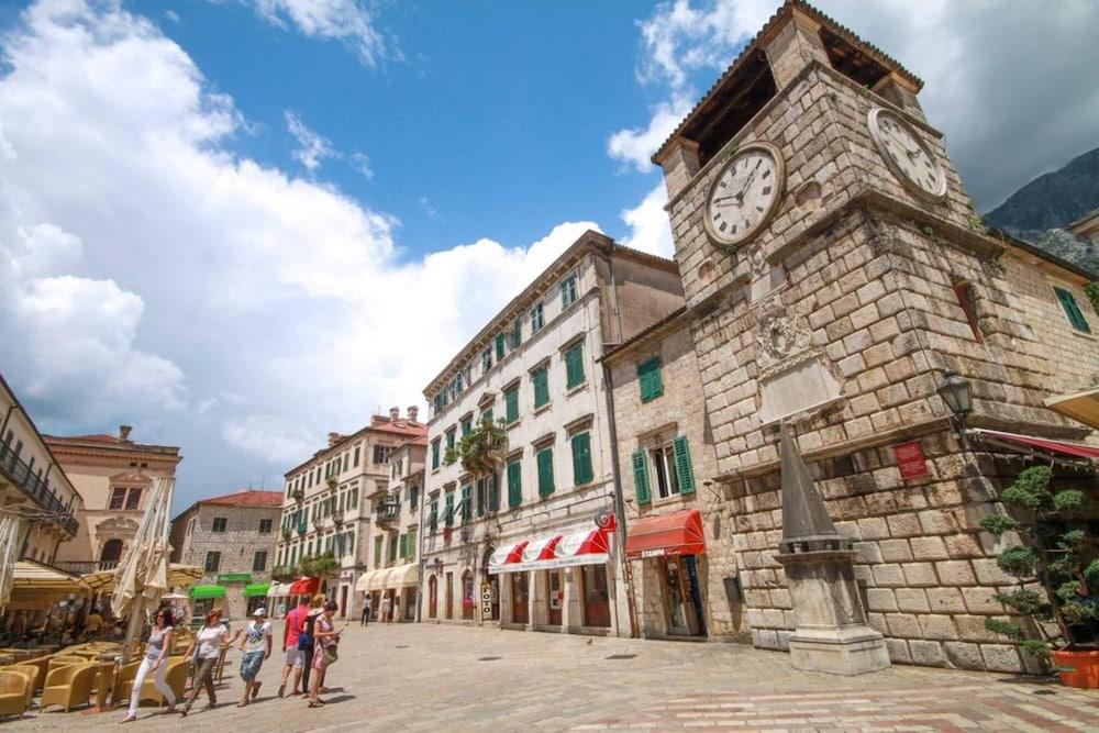 Apartments Kaleta Kotor Luaran gambar